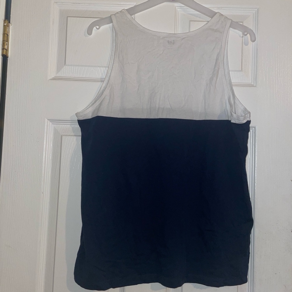 GAP White Casual Tee - Picture 4 of 4